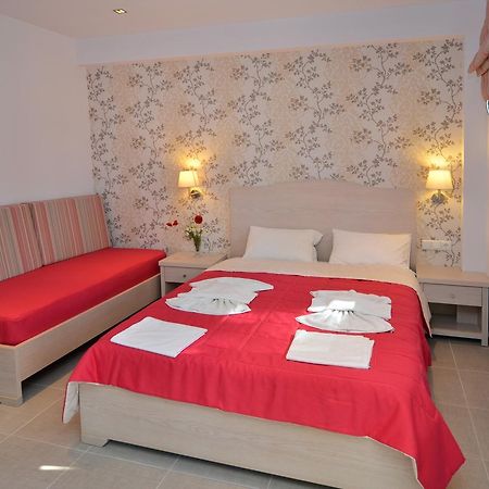 Hotel Akti Pefkari Bagian luar foto