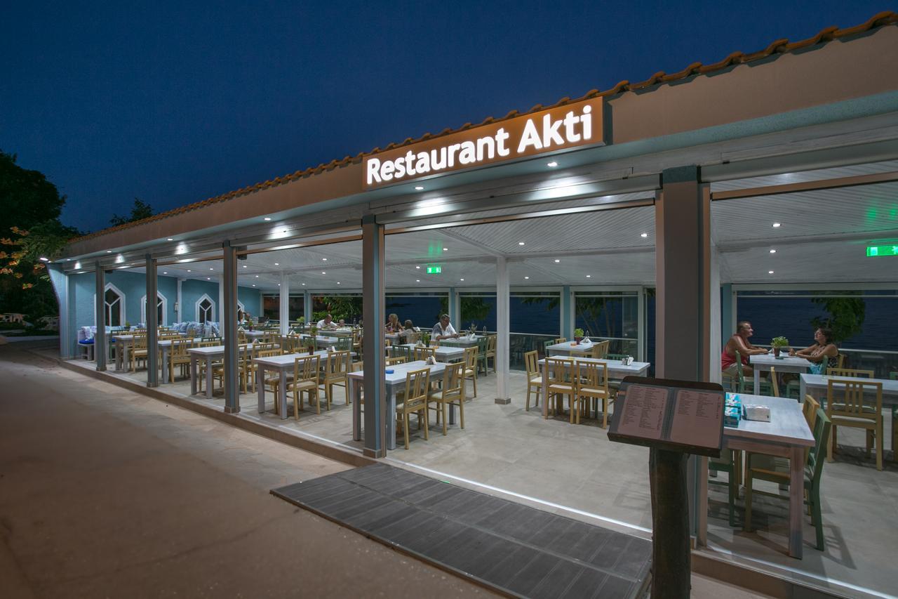 Hotel Akti Pefkari Bagian luar foto
