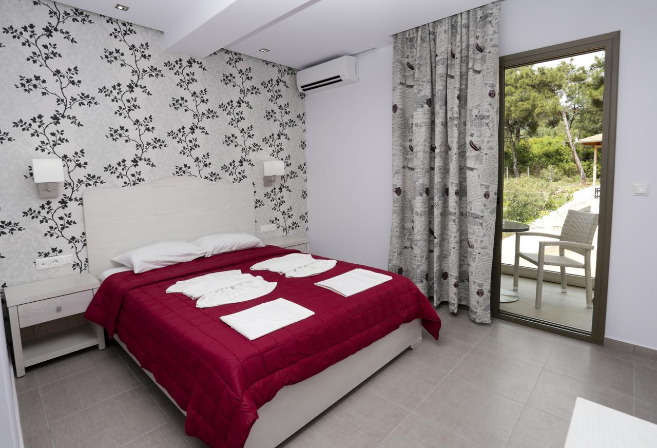 Hotel Akti Pefkari Bagian luar foto