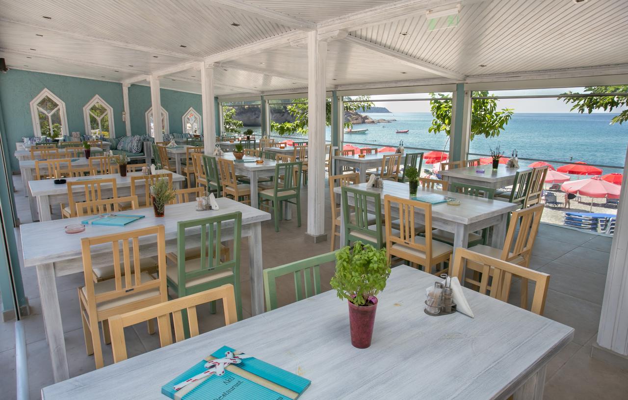 Hotel Akti Pefkari Bagian luar foto